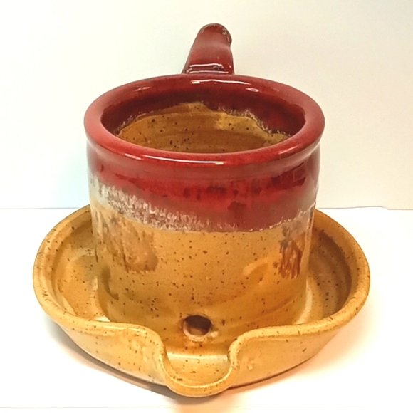 Artisan pottery glazed planter signed by artist. No flaws. - Picture 7 of 8